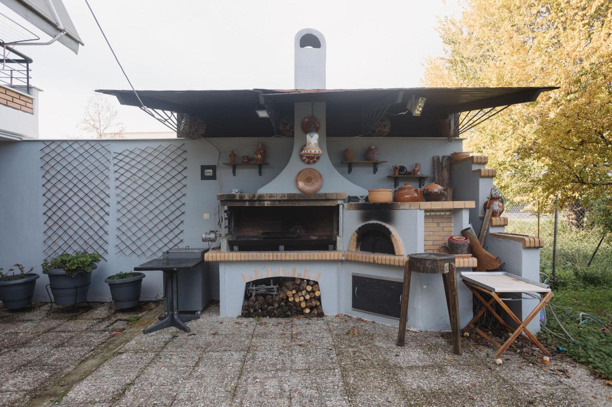Billiard Home In Trikala Exterior foto