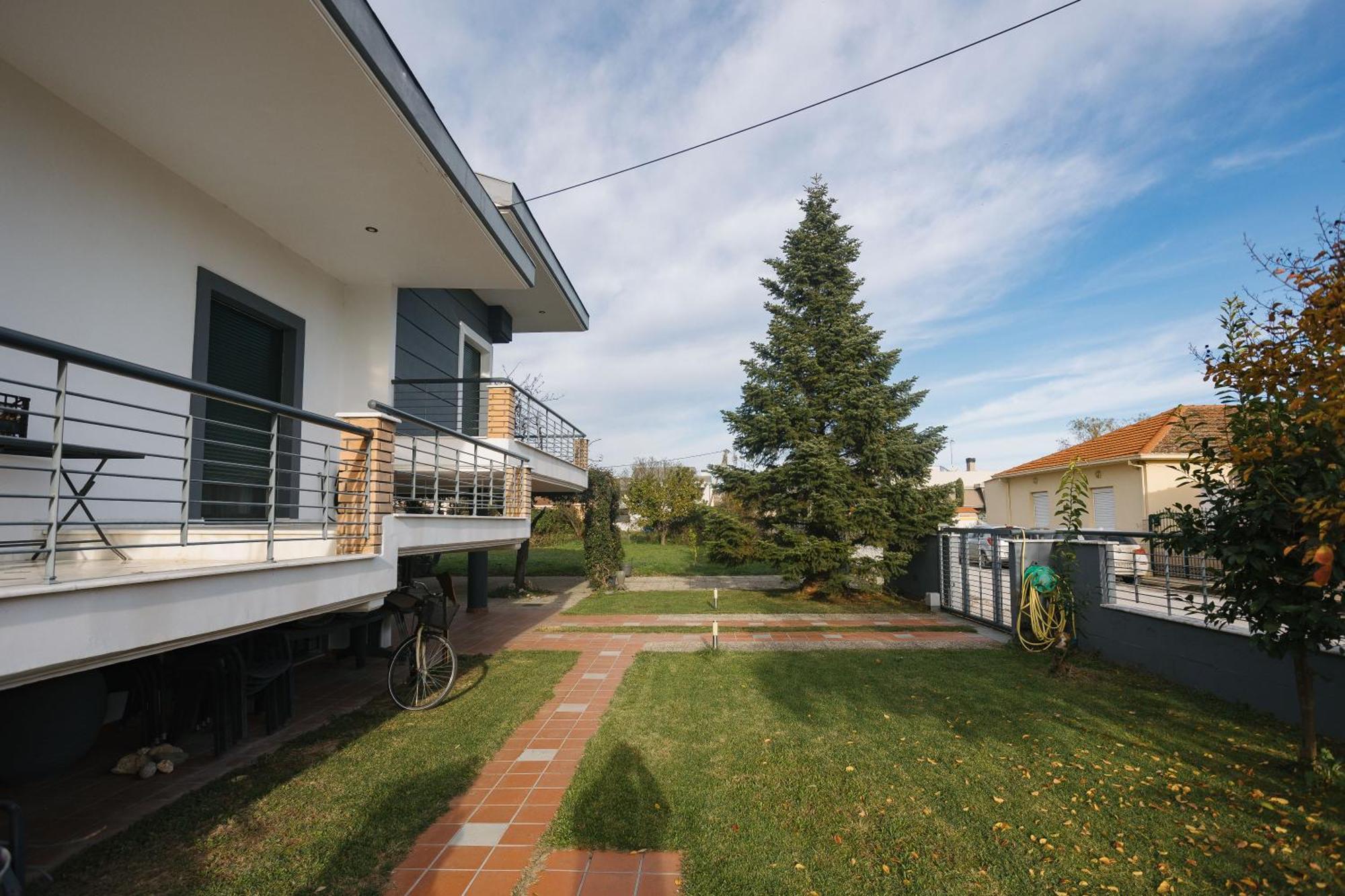 Billiard Home In Trikala Exterior foto